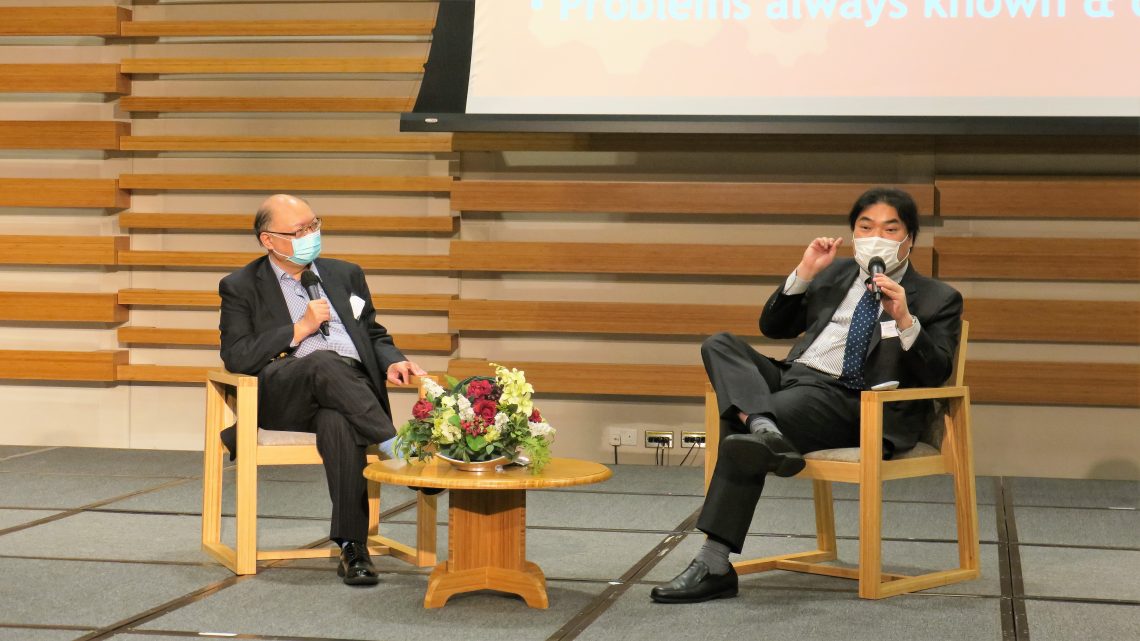 Dr John Leung (left) and Dr Kenneth Kwong (right) speak on ‘ACT on Learning: Being an Academic, Consultant & Trainer’.