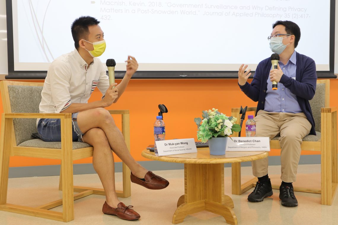 Dr Muk-yan Wong (left) and Dr Benedict Chan (right) speak on ‘Why Philosophy Education Matters?’.