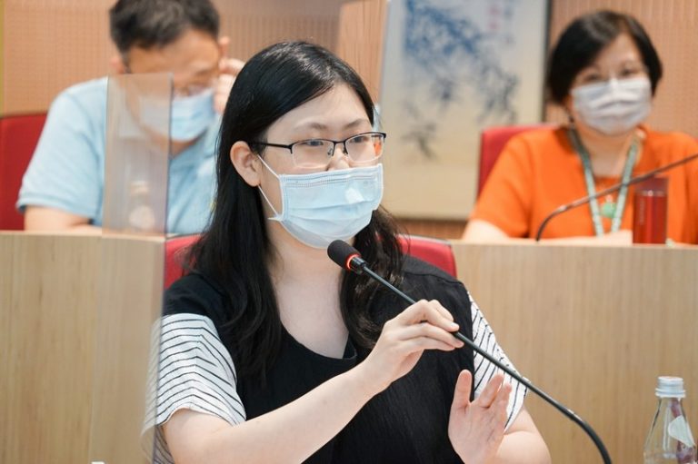 論壇開放分享與問答環節時，現場及網上參加者均踴躍參與。