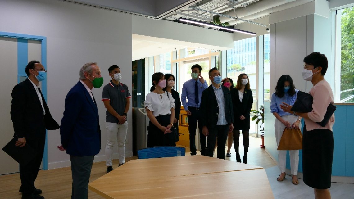 The latest establishment, The Inspiring, brings inspirations for the delegation to picture how HSUHK students could further enjoy their on-campus academic and experiential learning.