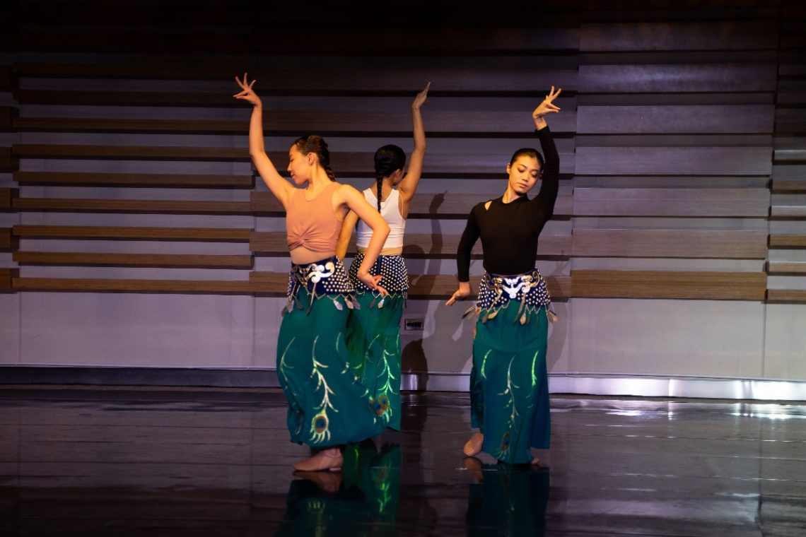 文藝在恒大：香港舞蹈團《舞•尋萬象》舞蹈演出