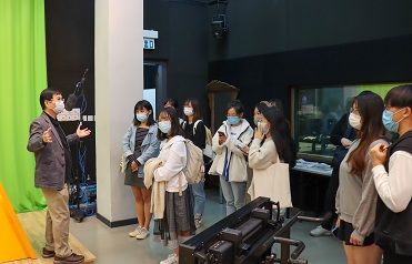 Students of the Political Communication Module Visited the School’s Facilities in Class
