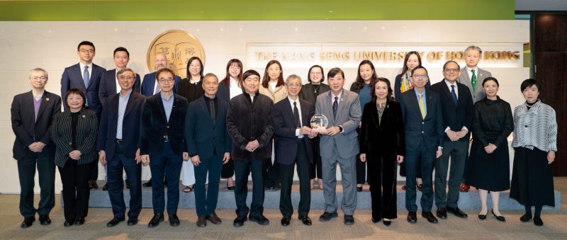HSUHK senior management welcomes CSPE delegation. [:en[恒生大學管理層歡迎自資專上教育委員會代表團。